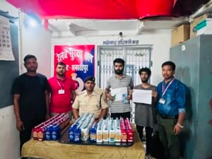 समस्तीपुर जंक्शन के वॉशिंग पिट से 191 बोतल शराब बरामद, दो तस्कर गिरफ्तार